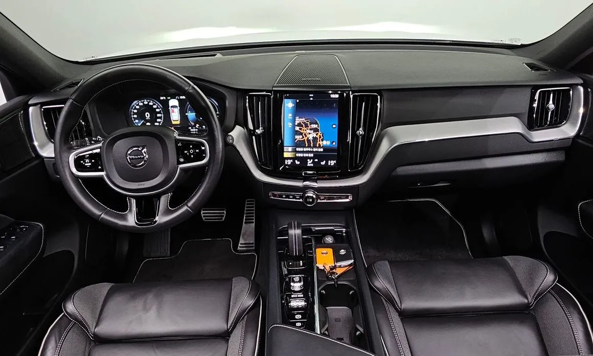 Volvo XC60 2021 из KR, фото 10
