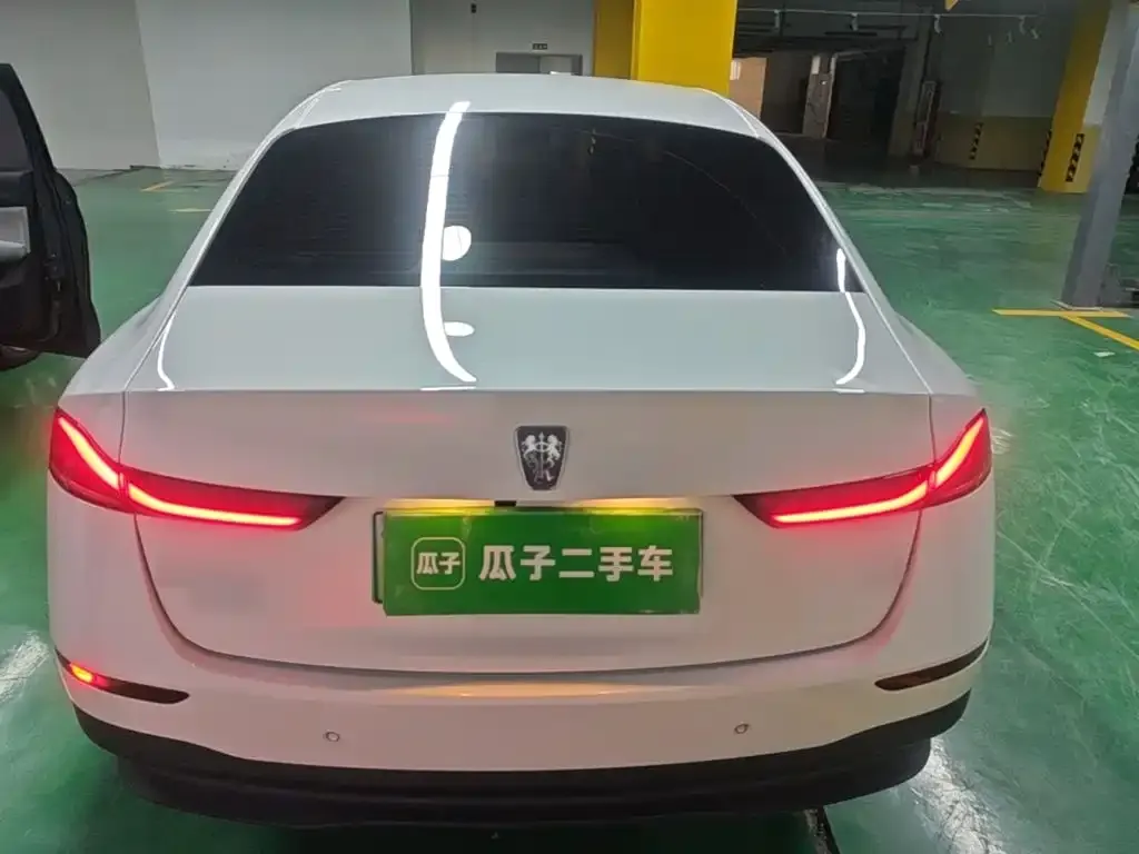 Roewe D7 — фото 2