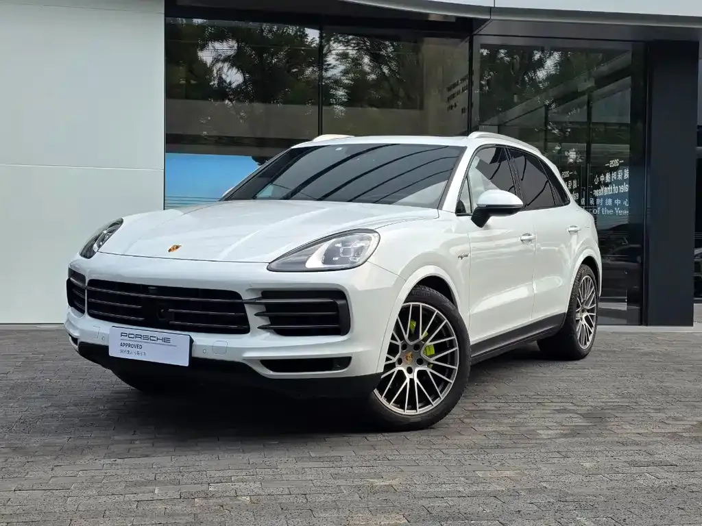 Porsche Cayenne Hybrid — фото 1