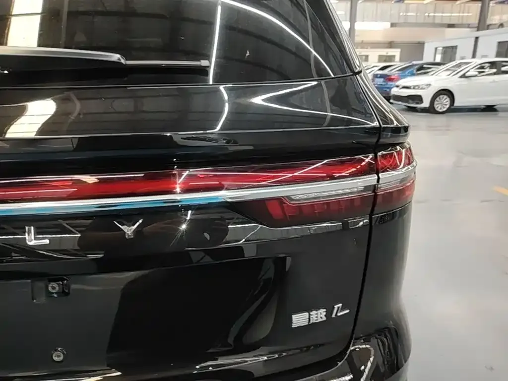 Geely Xingyue L — фото 4