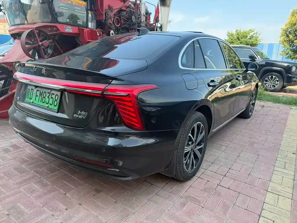 Hongqi H5 PHEV — фото 7