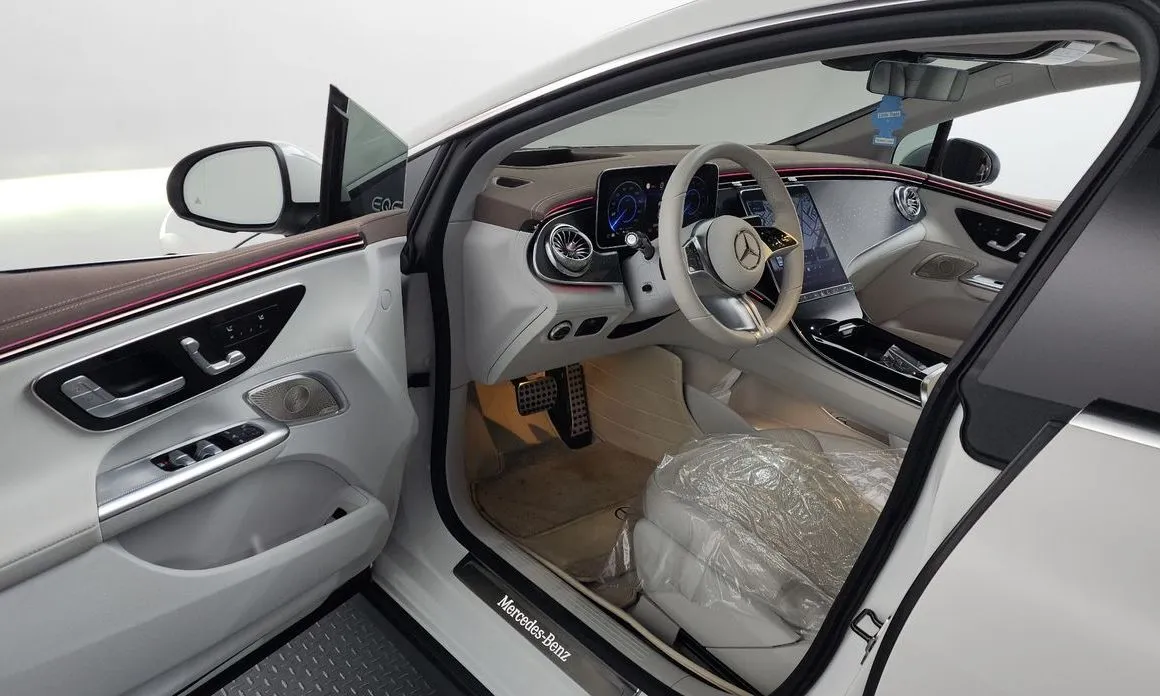 Mercedes-Benz EQE 2023 из KR, фото 4
