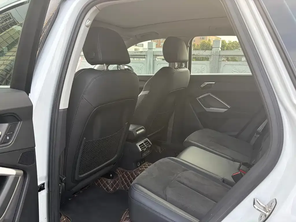 Audi Q3 2022 из CN, фото 2