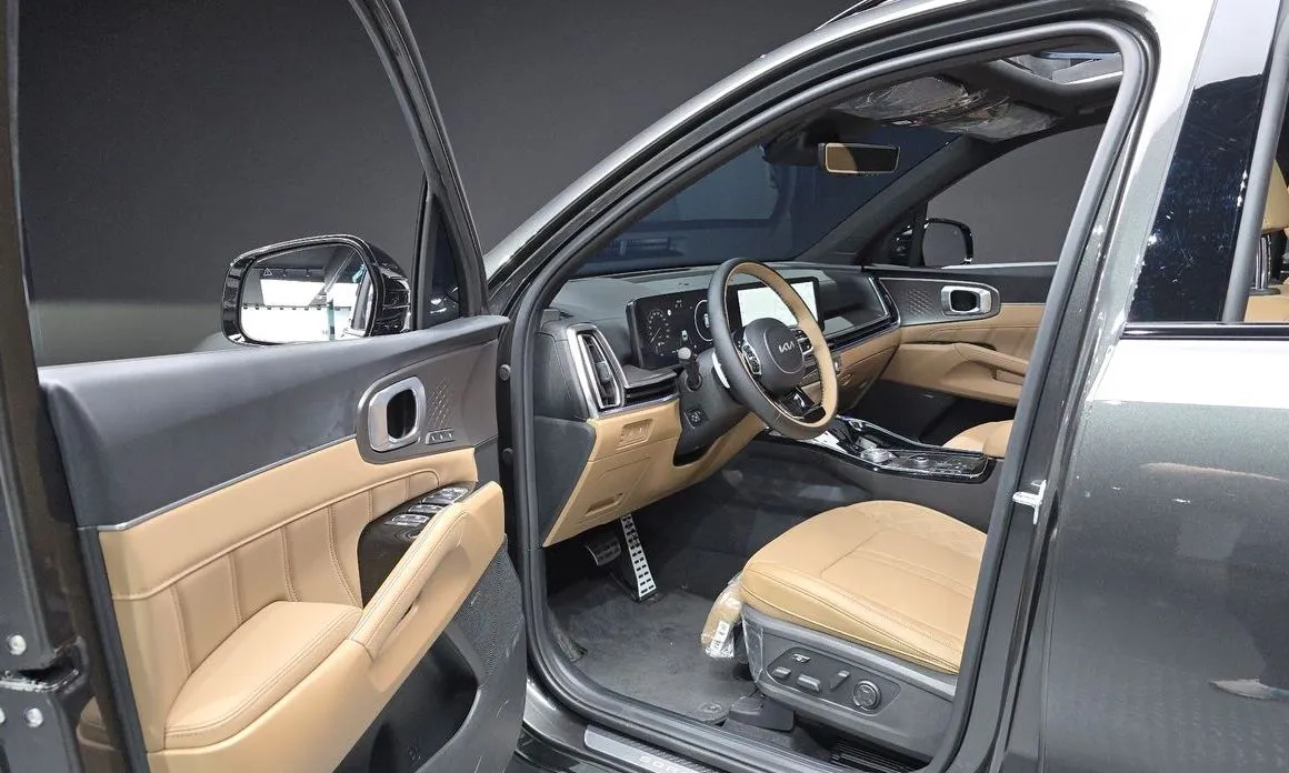 Kia Sorento — фото 6