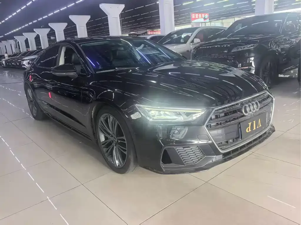 Audi A7 — фото 1