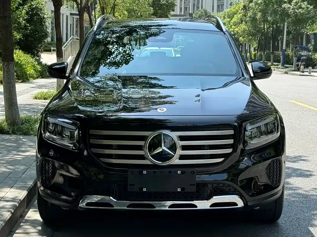 Mercedes-Benz GLB — фото 7