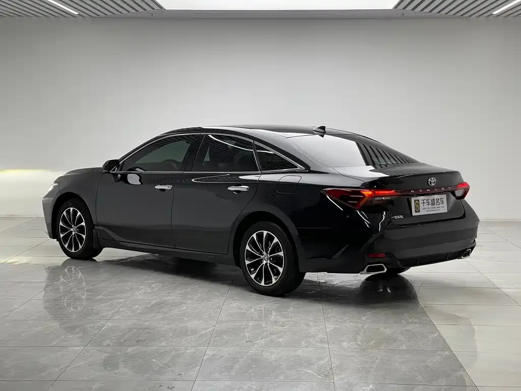 Toyota Avalon 2023 из CN, фото 5