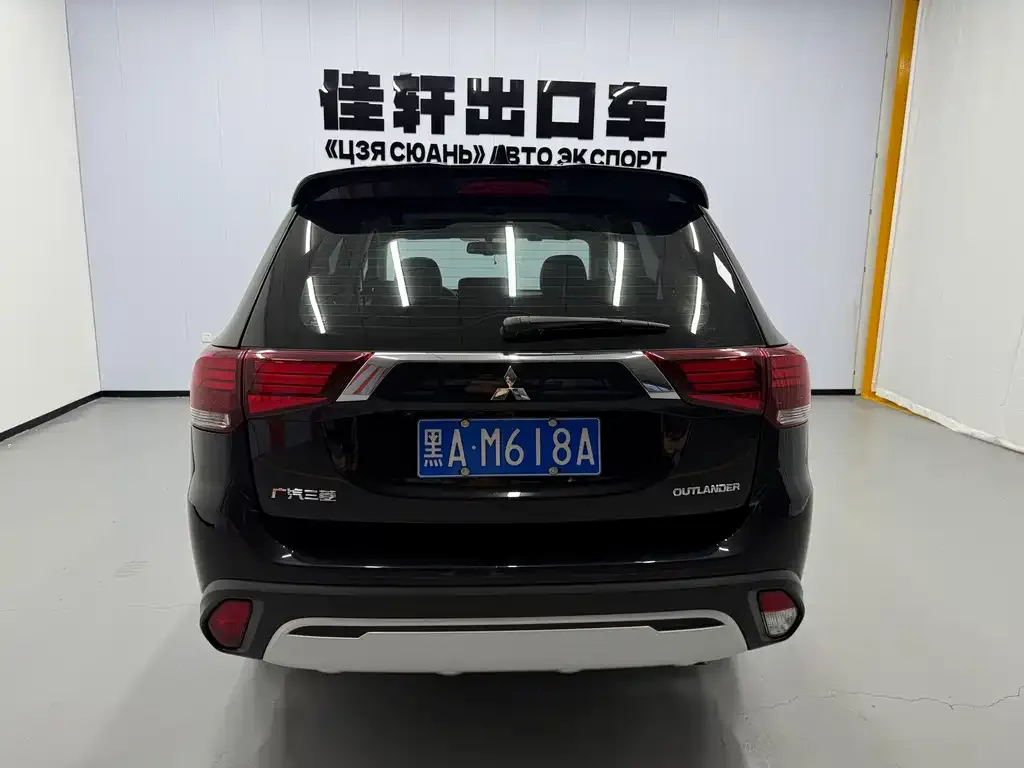 Mitsubishi Outlander — фото 2