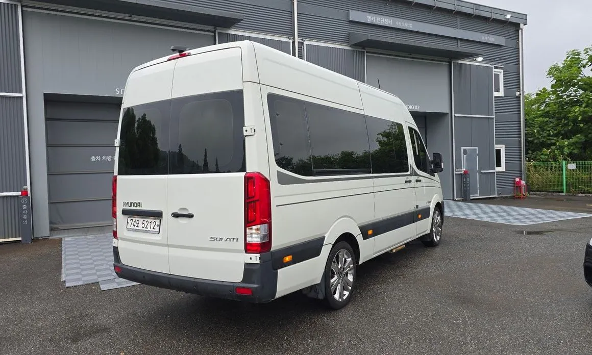 Hyundai Solati — фото 9