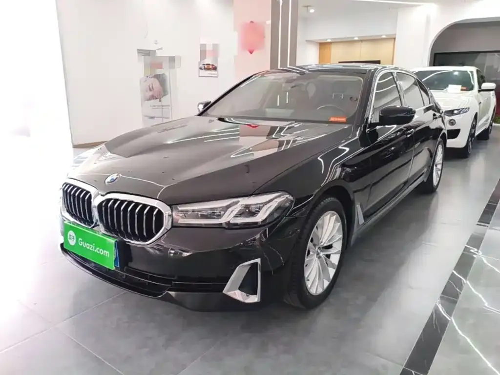 BMW 5 Series — фото 1