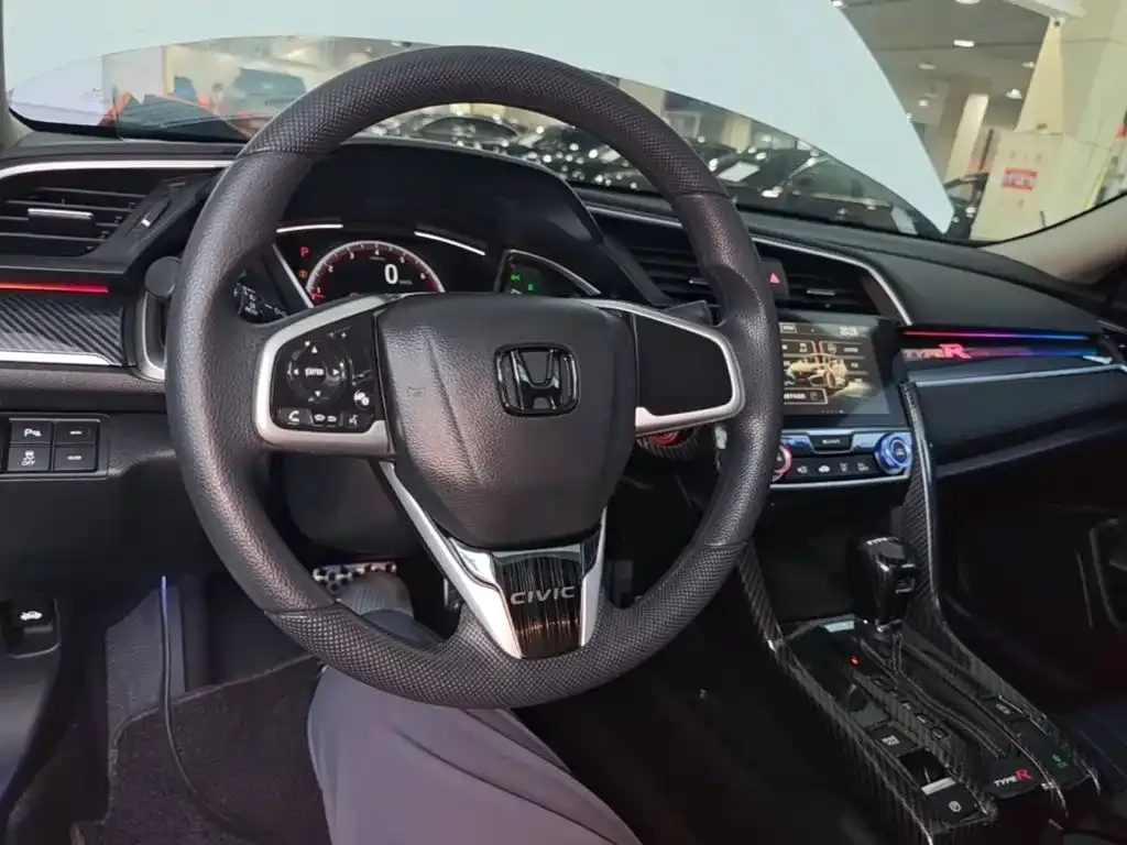 Honda Civic — фото 7