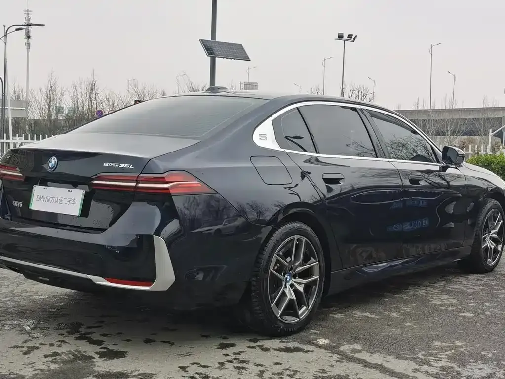 BMW i5 2025 из CN, фото 6