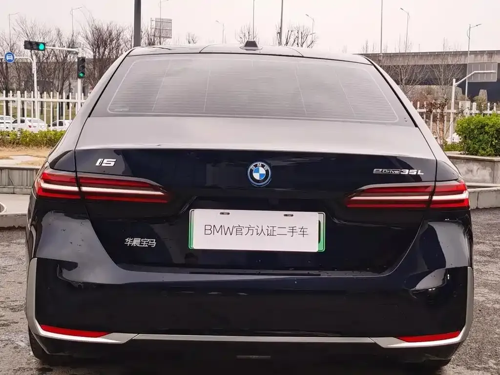 BMW i5 2025 из CN, фото 10