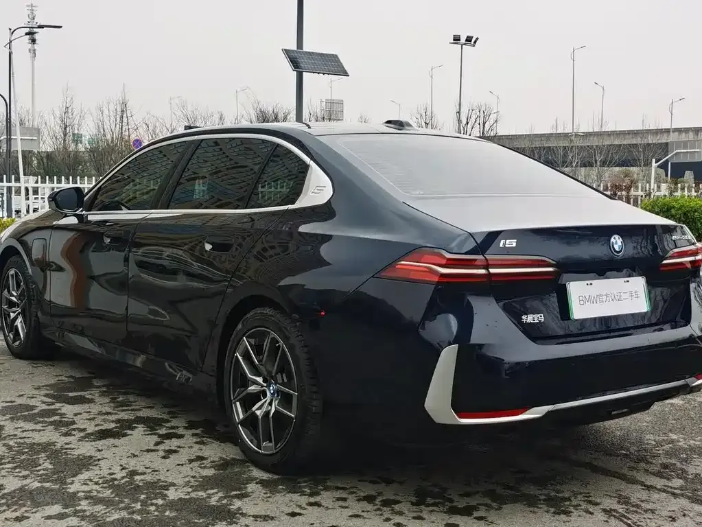 BMW i5 2025 из CN, фото 8