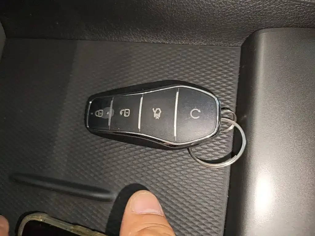 BYD Seal 05 DM-i — фото 3