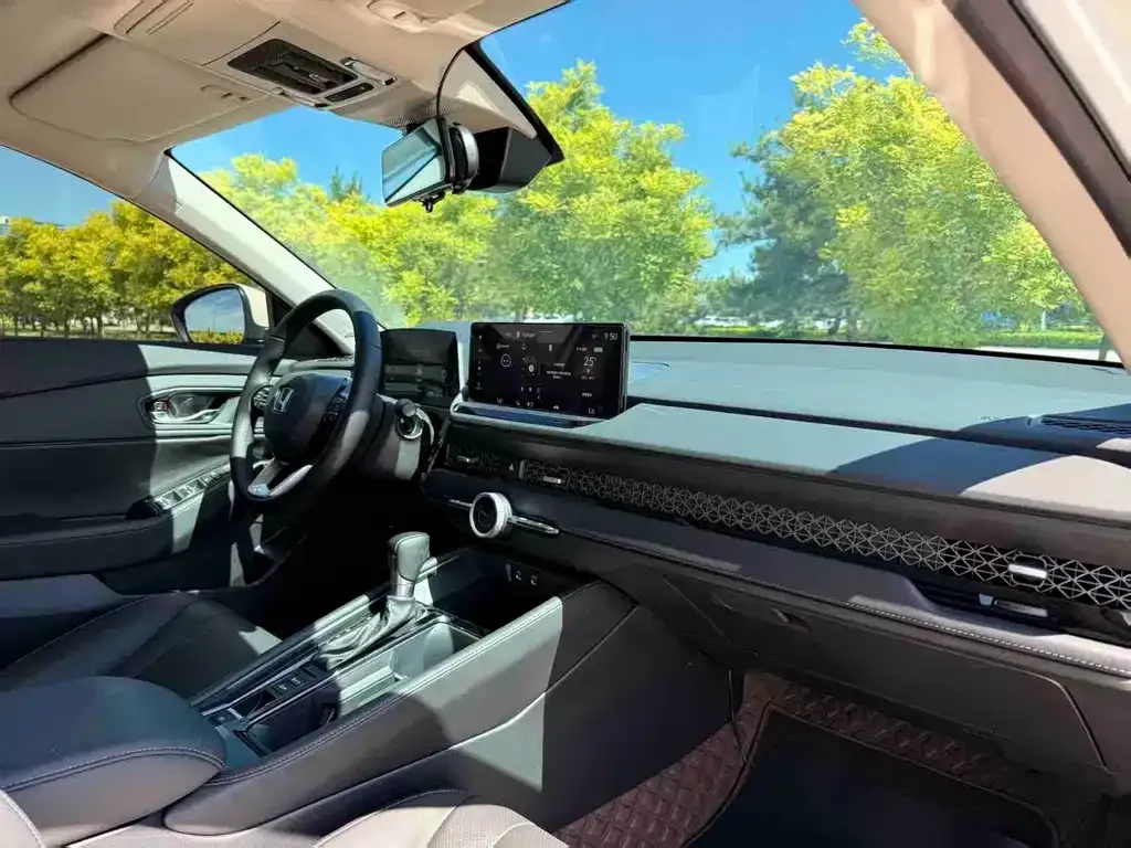 Honda Accord — фото 6