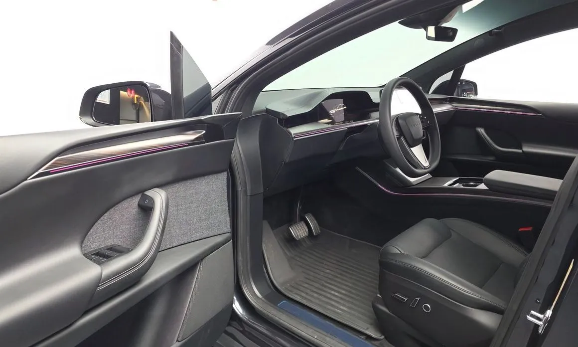 Tesla Model X 2026 из KR, фото 6