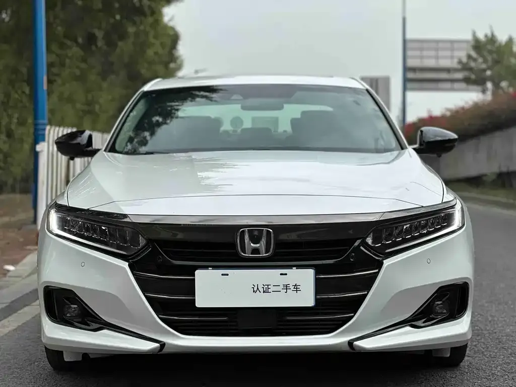 Honda Accord — фото 3