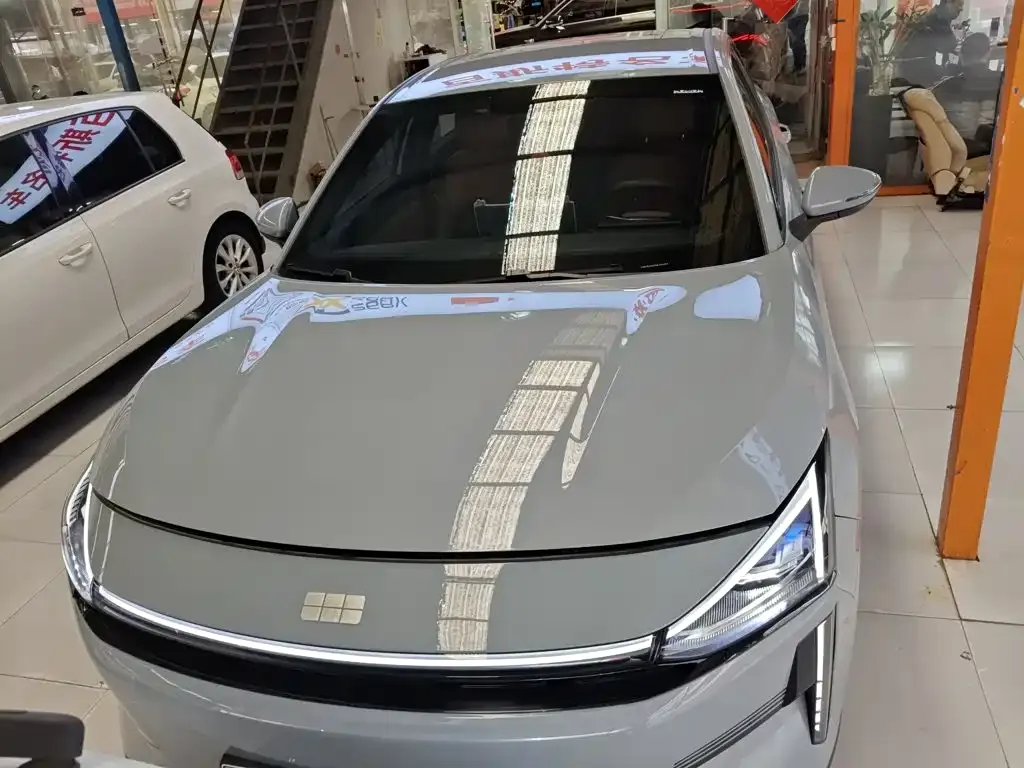 Geely Galaxy L6 — фото 10