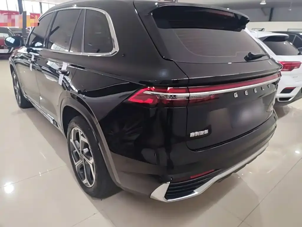 Geely Xingyue L — фото 9