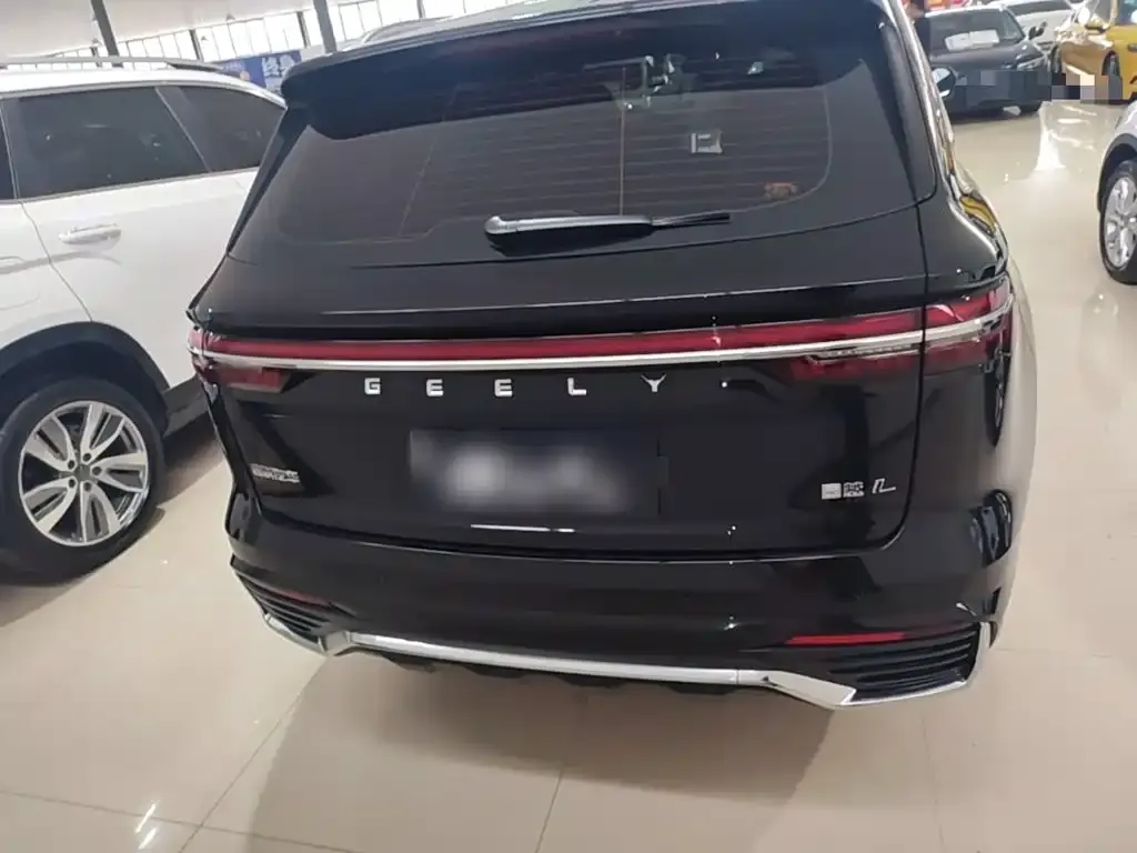 Geely Xingyue L — фото 10
