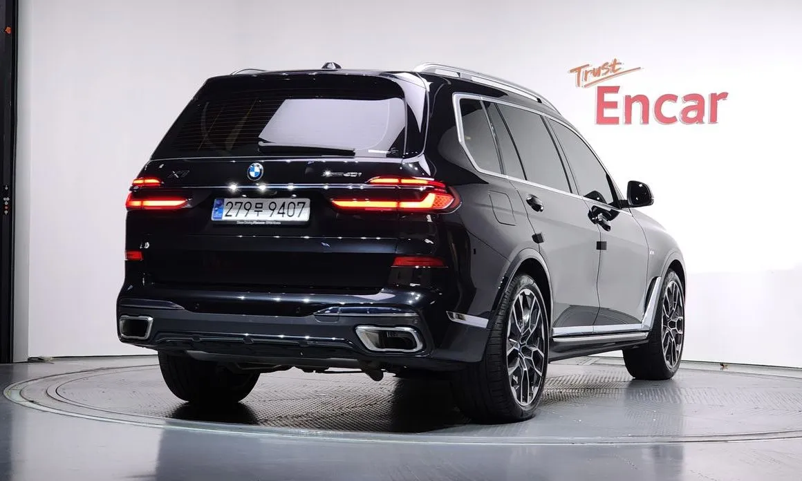 BMW X7 — фото 4