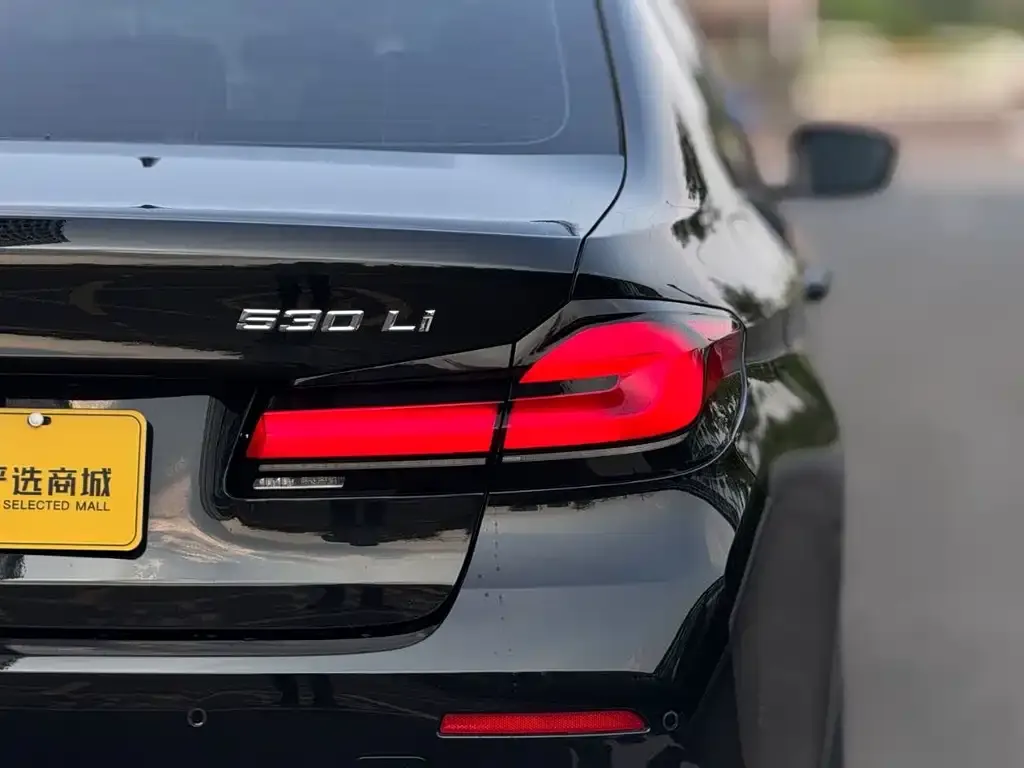 BMW 5 Series — фото 2
