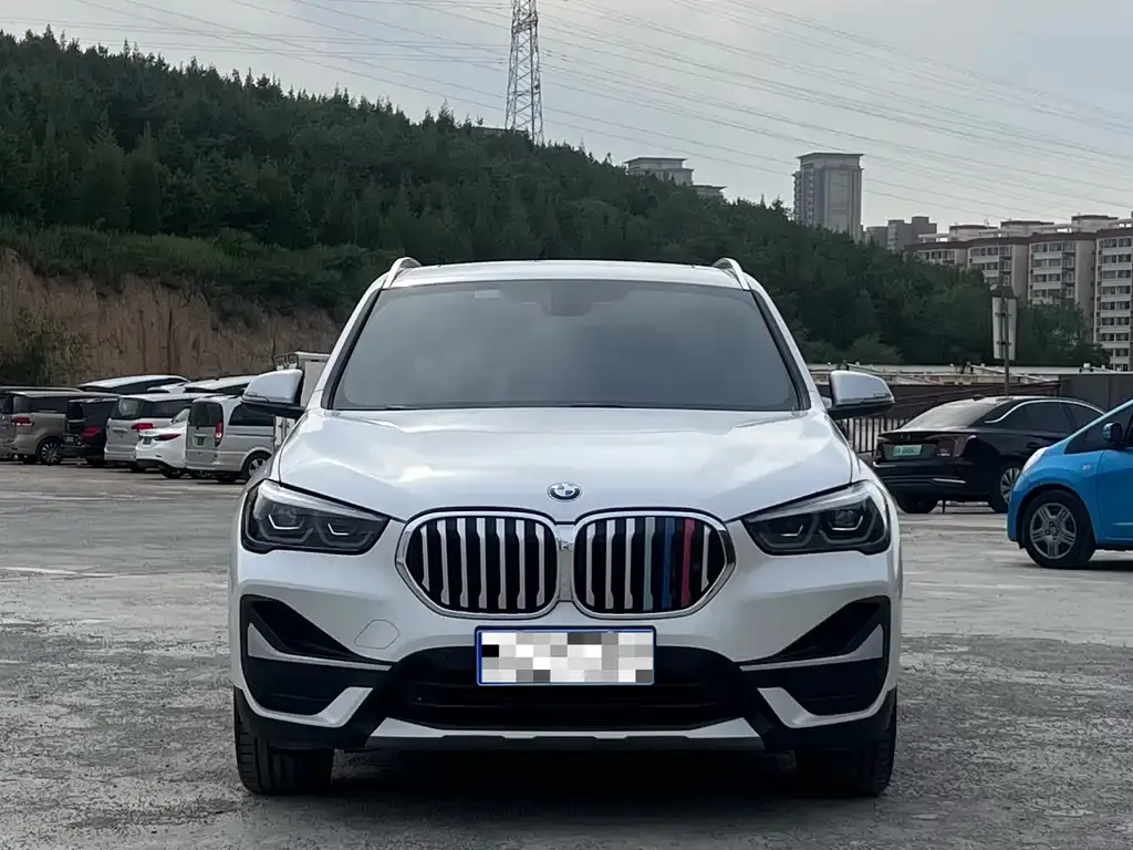 BMW X1 — фото 10