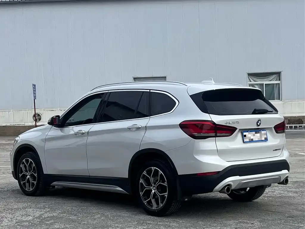 BMW X1 — фото 6