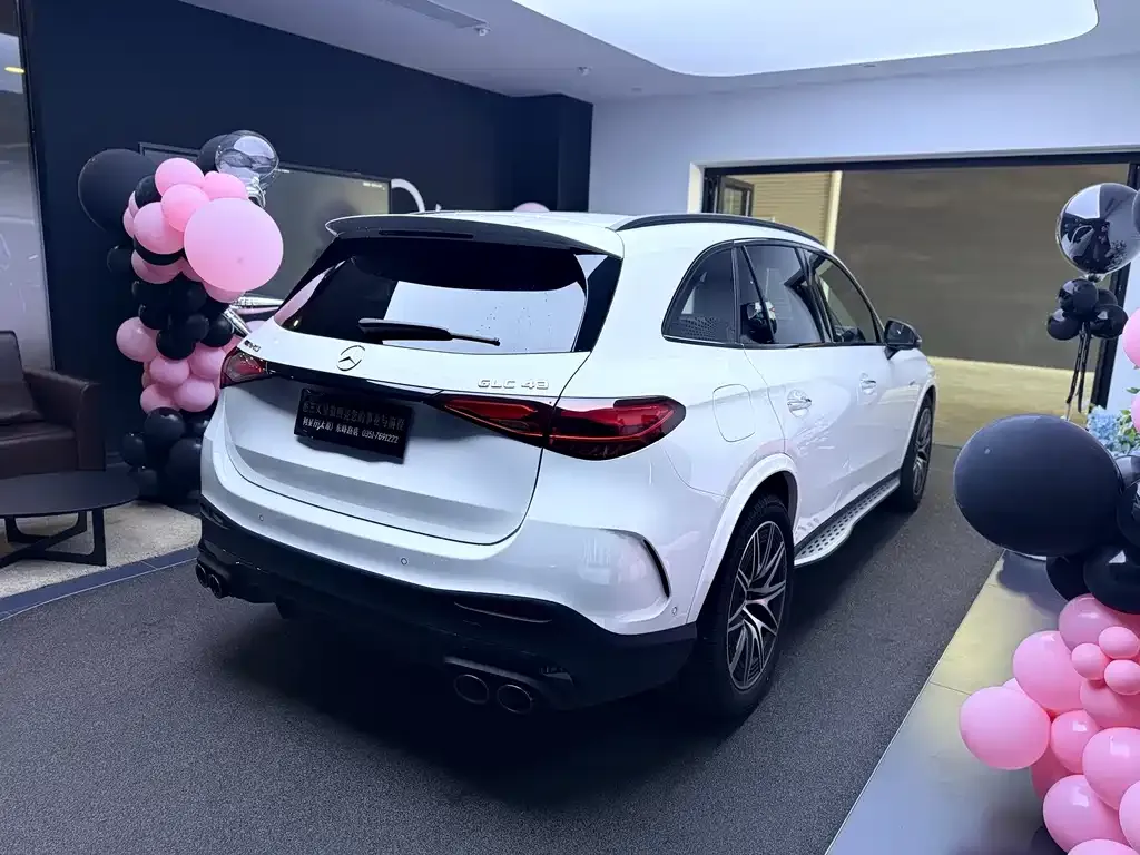 Mercedes-Benz GLC AMG — фото 9