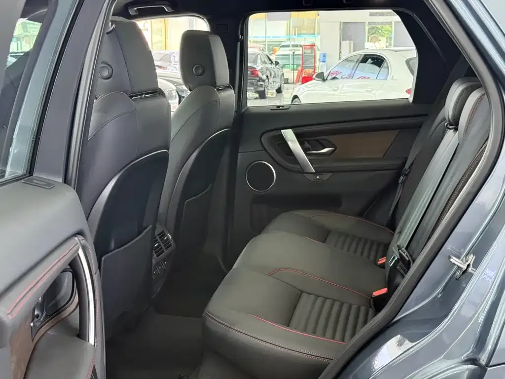 Land Rover Discovery Sport — фото 10