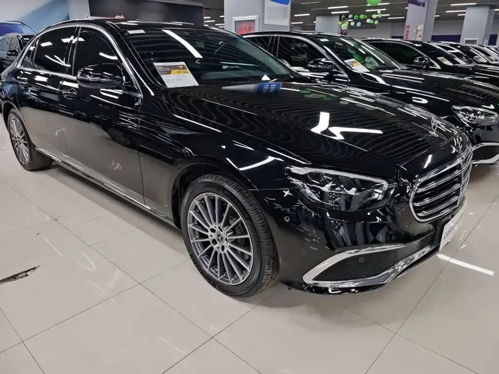 Mercedes-Benz E-Class — фото 10