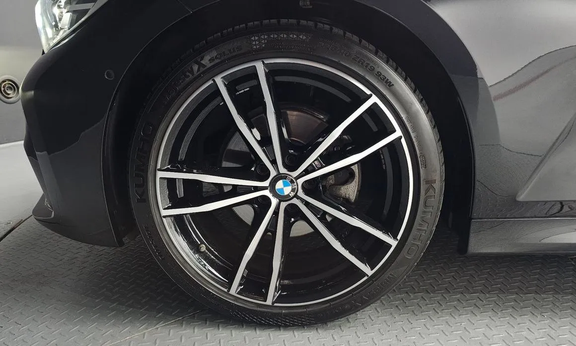 BMW 3-Series 2021 из KR, фото 8