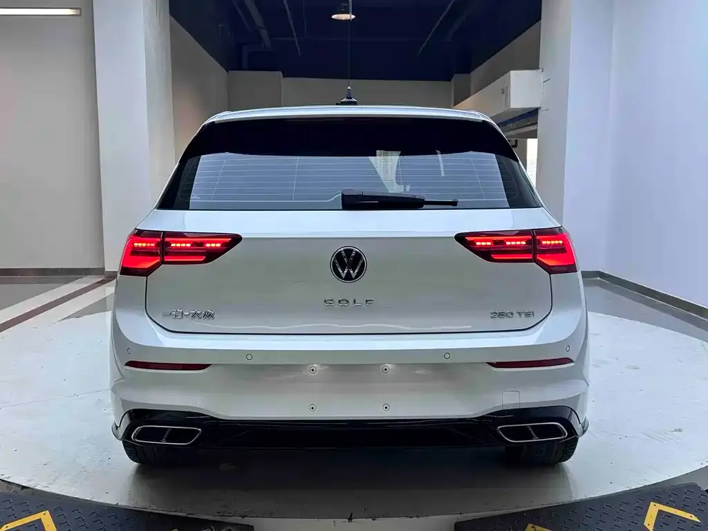 Volkswagen Golf — фото 2