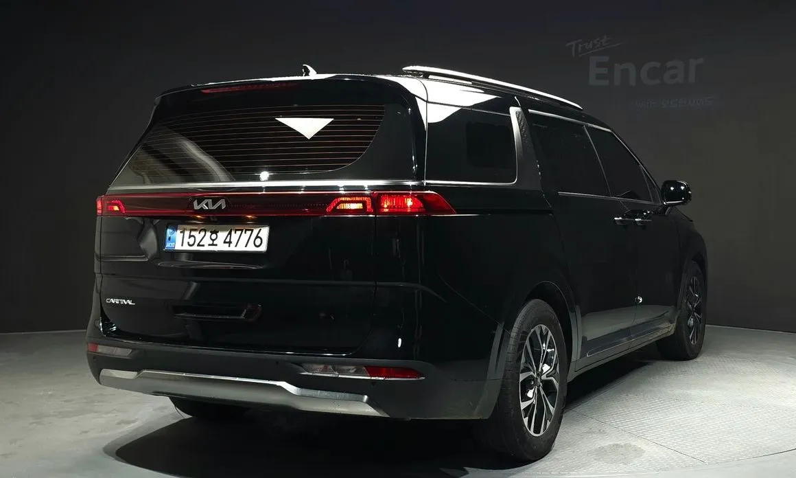 Kia Carnival — фото 7