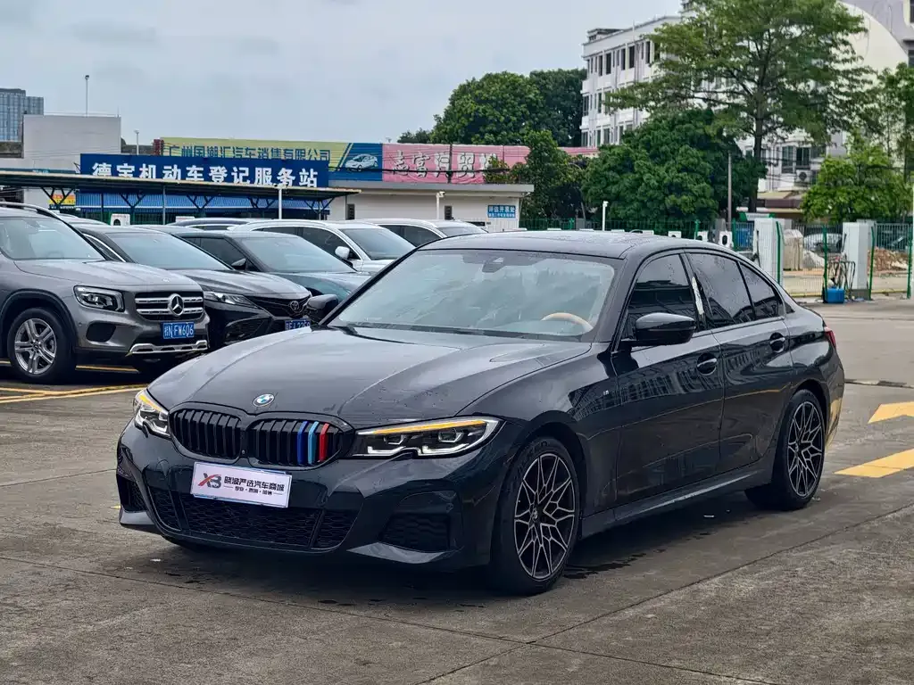 BMW 3 Series — фото 1
