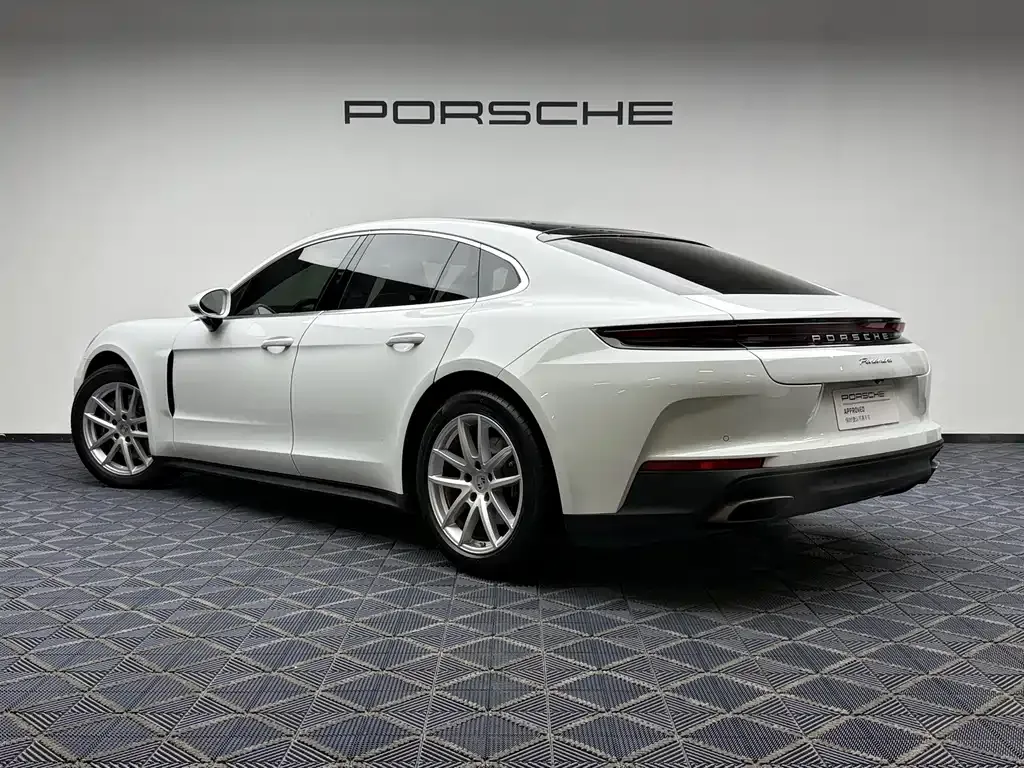 Porsche Panamera — фото 10