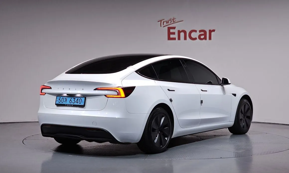 Tesla Model 3 — фото 2