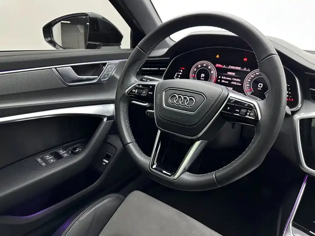 Audi A6L — фото 7
