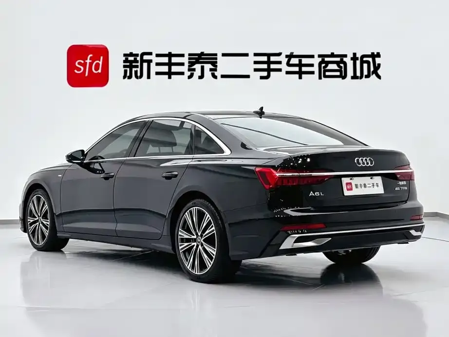 Audi A6L — фото 10