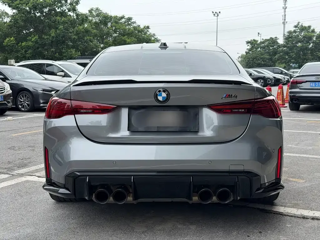BMW M4 — фото 4