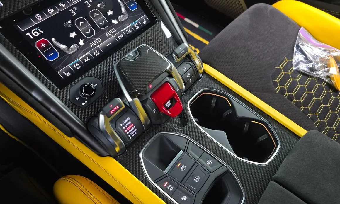Lamborghini Urus 2022 из KR, фото 5