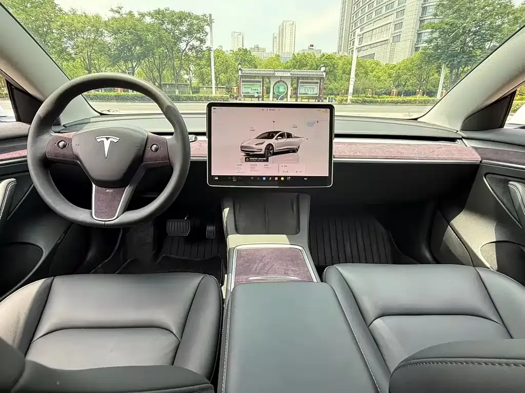 Tesla Model 3 — фото 9
