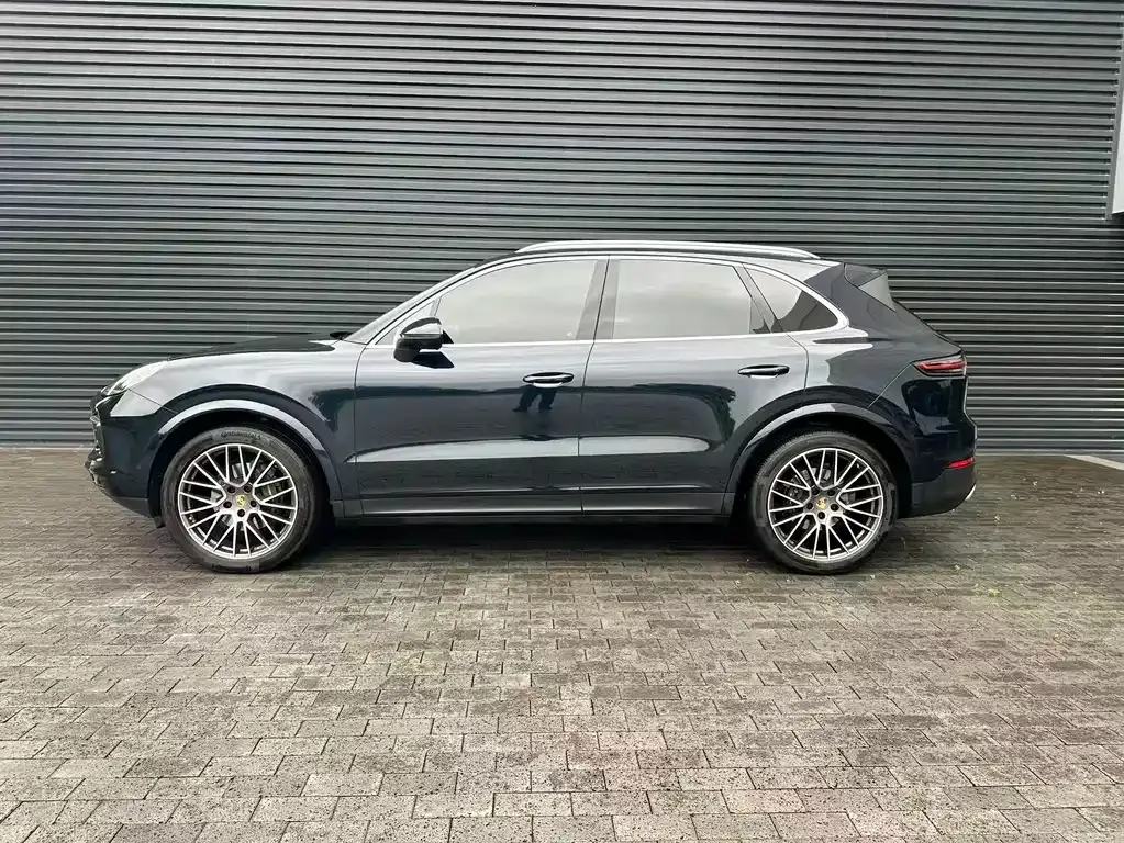 Porsche Cayenne — фото 4