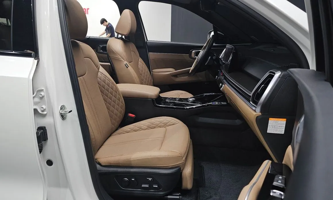 Kia Sorento — фото 5