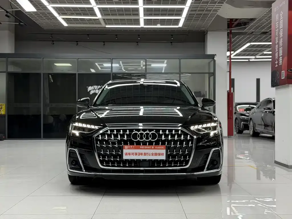 Audi A8 — фото 3
