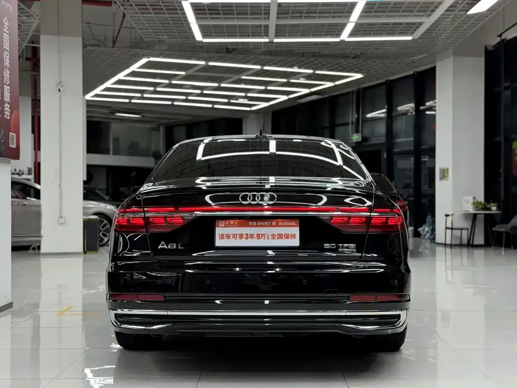 Audi A8 — фото 6