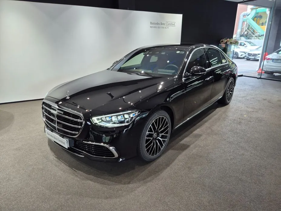 Mercedes-Benz S-Class — фото 1