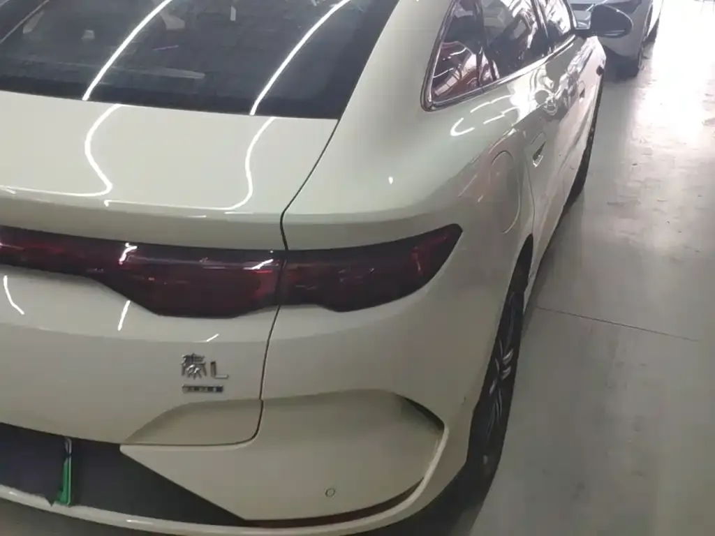 BYD Qin L — фото 3