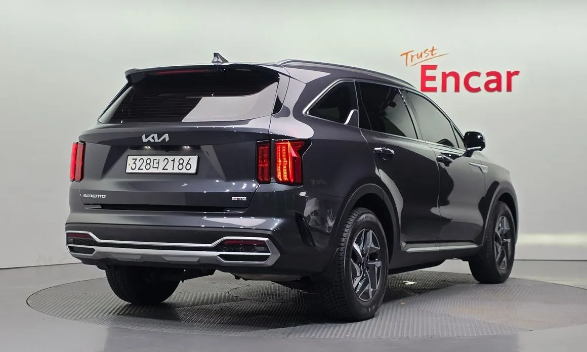 Kia Sorento — фото 9